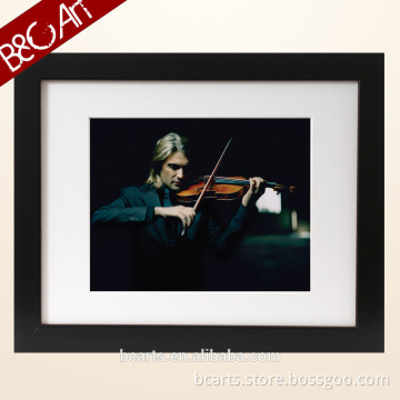 Figure oil painting of man playing violin